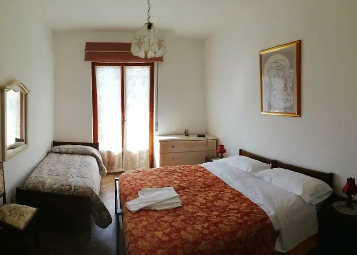 Casa Thea Codice Citra Zero Undici Zero Diciassette Lt 0633 Lejlighed *