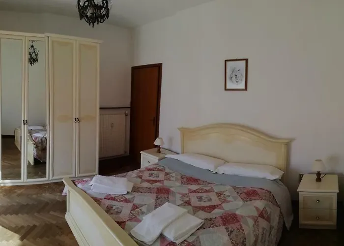 Casa Thea Codice Citra Zero Undici Zero Diciassette Lt 0633 Lejlighed Levanto