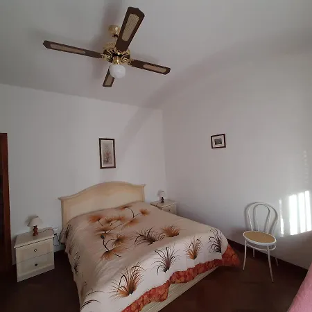 Casa Thea Codice Citra Zero Undici Zero Diciassette Lt 0633 Appartement Levanto