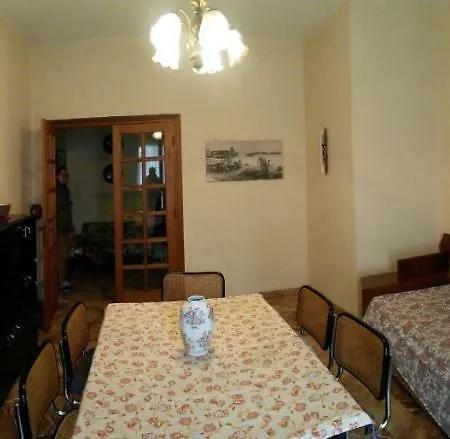 Casa Thea Codice Citra Zero Undici Zero Diciassette Lt 0633 Apartment